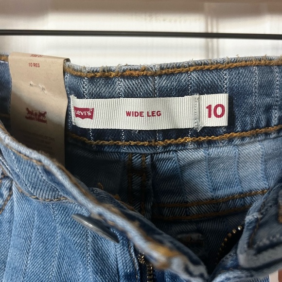 Levi's Relaxed Fit Blue Jeans for girls - Picture 2 of 4